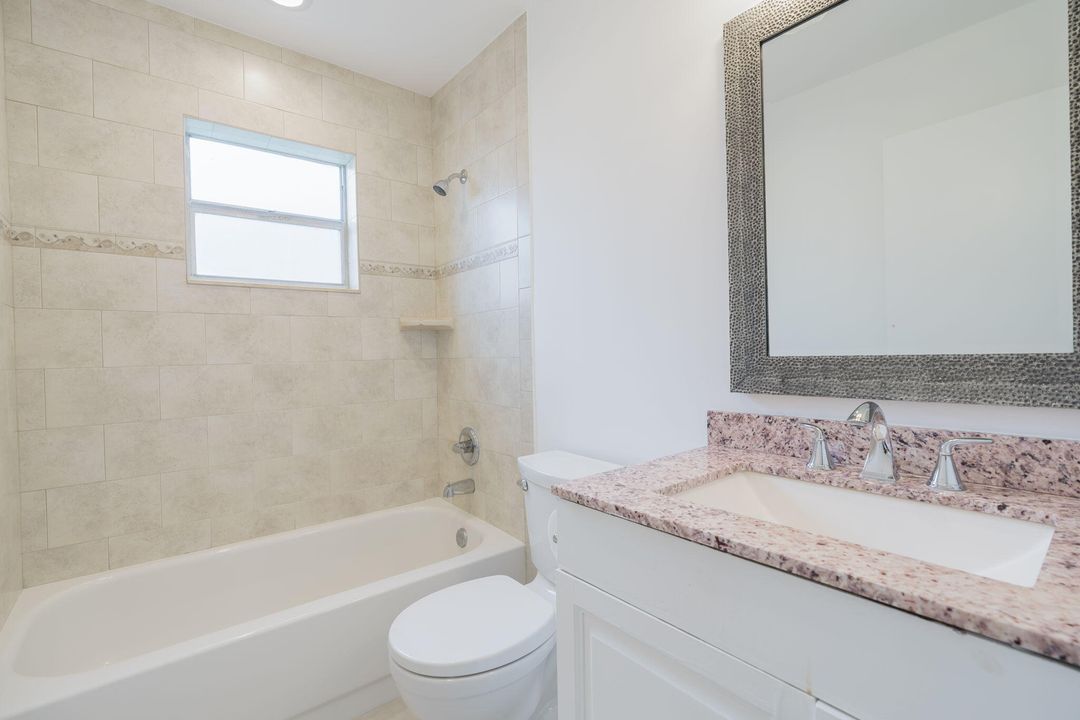 For Sale: $119,000 (2 beds, 2 baths, 907 Square Feet)