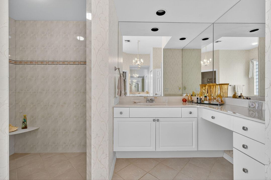 Под контрактом: $775,000 (3 спален, 2 ванн, 2843 Квадратных фут)