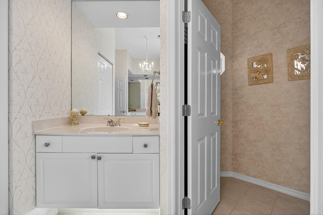 Под контрактом: $775,000 (3 спален, 2 ванн, 2843 Квадратных фут)