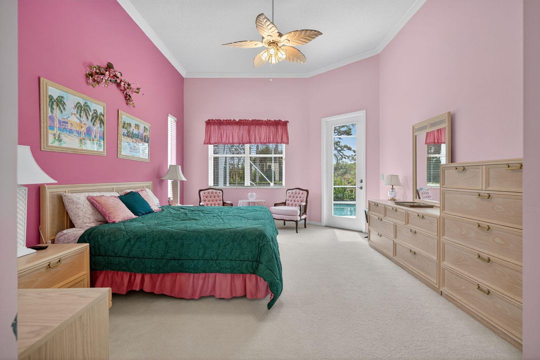 Под контрактом: $775,000 (3 спален, 2 ванн, 2843 Квадратных фут)