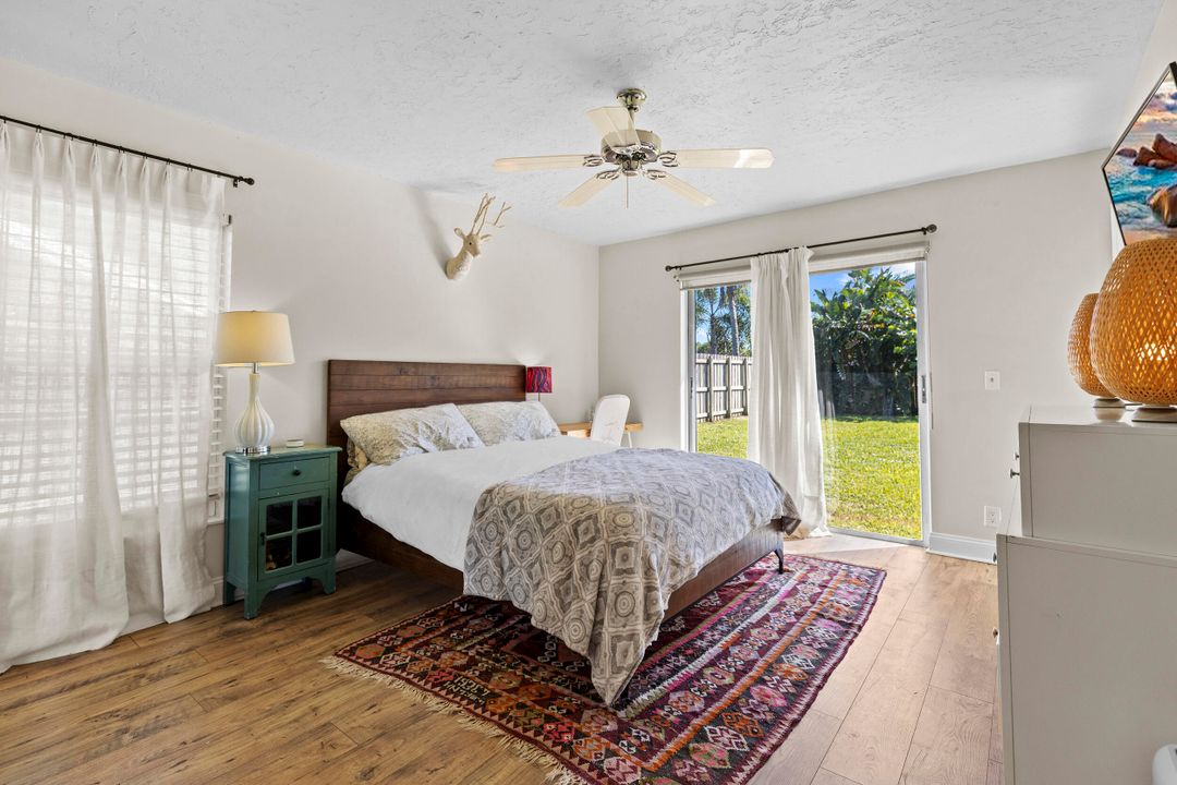 Active With Contract: $600,000 (4 beds, 2 baths, 1548 Square Feet)