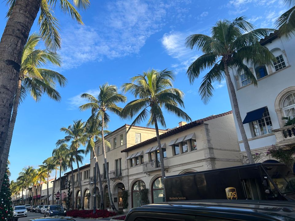 В аренду: $5,175 (2 спален, 2 ванн, 1222 Квадратных фут)