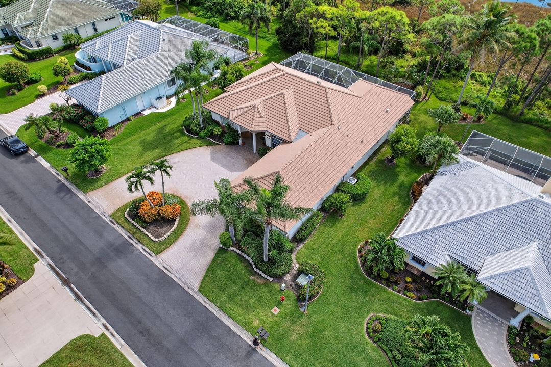 Под контрактом: $775,000 (3 спален, 2 ванн, 2843 Квадратных фут)