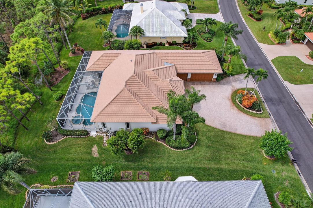 Под контрактом: $775,000 (3 спален, 2 ванн, 2843 Квадратных фут)