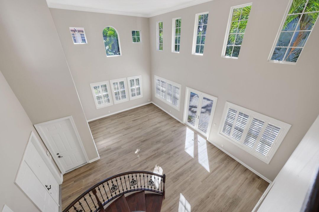 For Sale: $2,095,000 (4 beds, 3 baths, 2857 Square Feet)