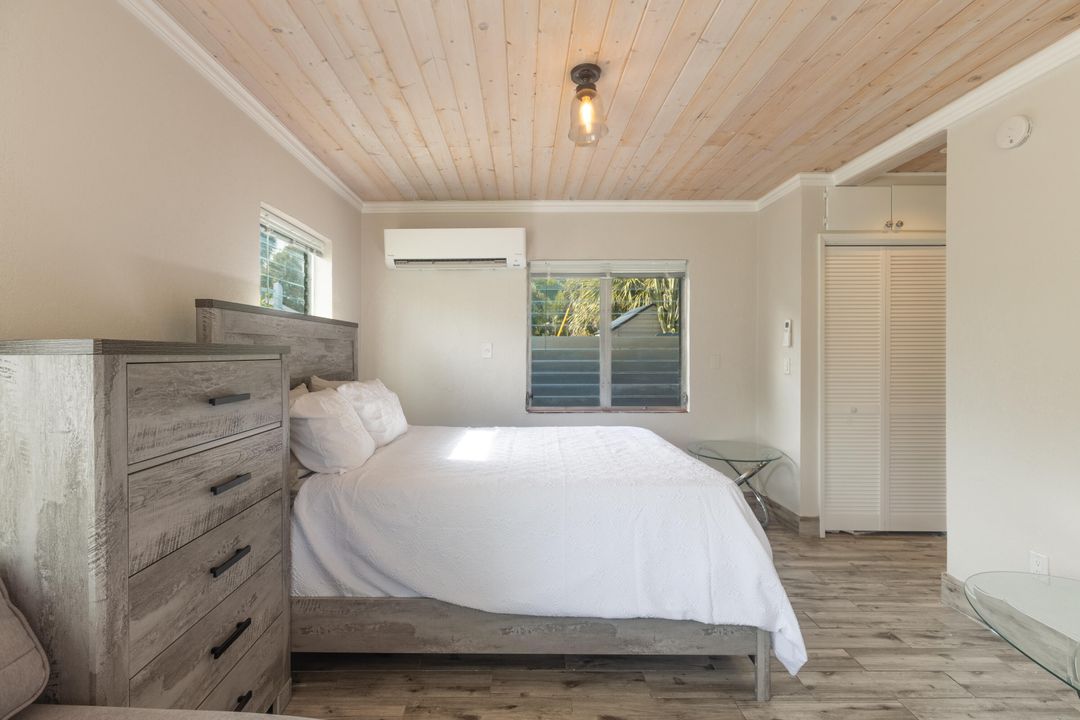 For Rent: $1,900 (0 beds, 1 baths, 500 Square Feet)