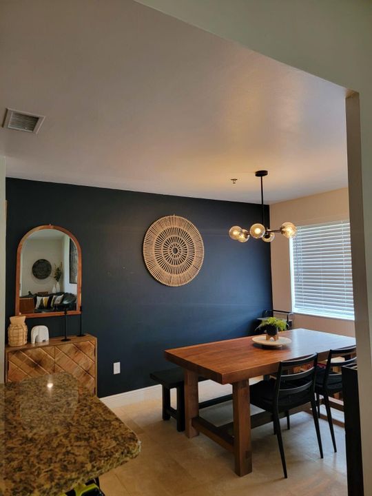 For Rent: $2,700 (2 beds, 2 baths, 1102 Square Feet)