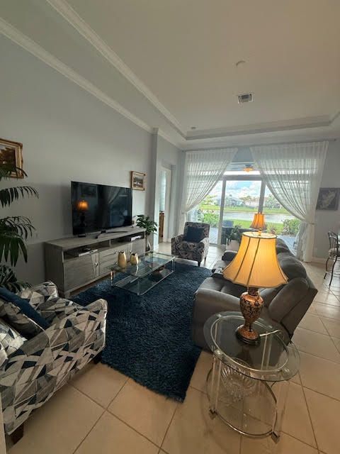 For Rent: $3,300 (2 beds, 2 baths, 1861 Square Feet)