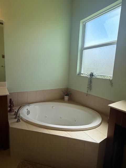 For Rent: $3,300 (2 beds, 2 baths, 1861 Square Feet)