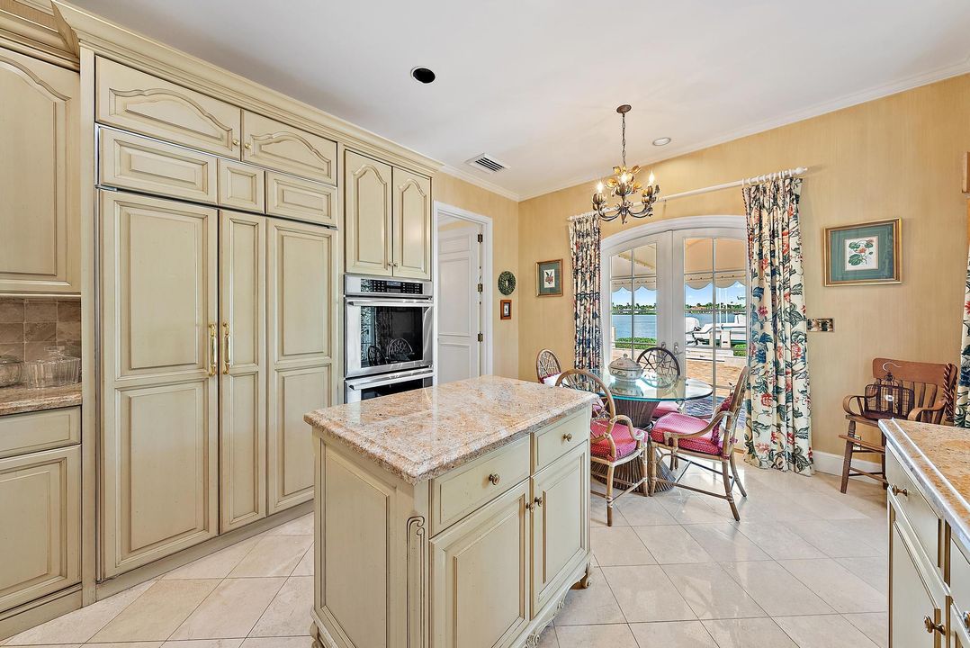 For Sale: $34,950,000 (5 beds, 5 baths, 4651 Square Feet)