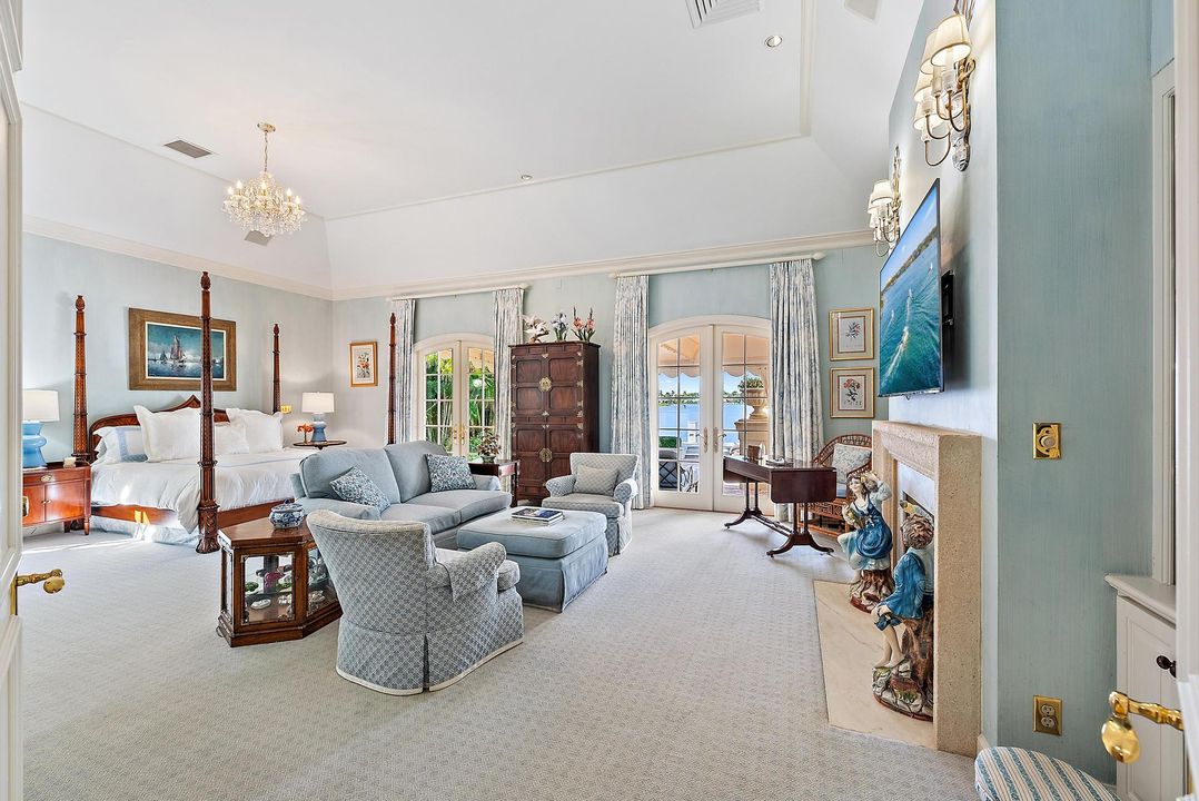 For Sale: $34,950,000 (5 beds, 5 baths, 4651 Square Feet)