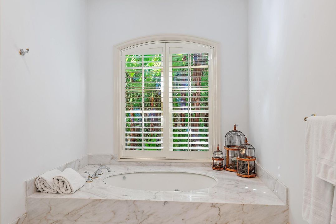 For Sale: $34,950,000 (5 beds, 5 baths, 4651 Square Feet)