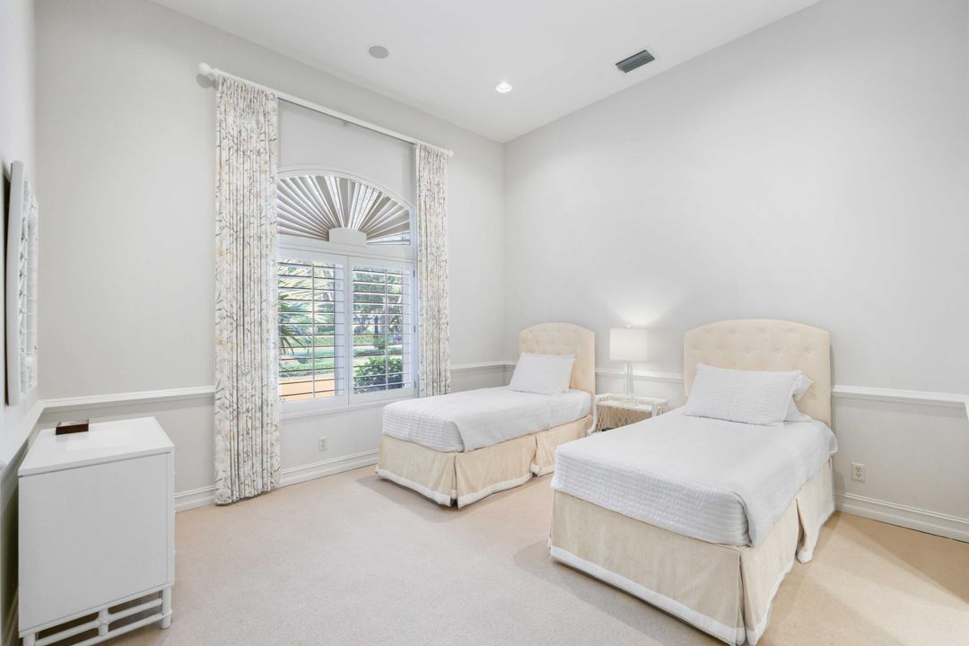 En Venta: $3,500,000 (3 camas, 3 baños, 4315 Pies cuadrados)