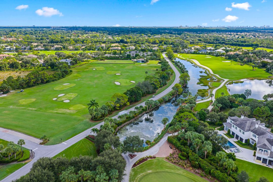 En Venta: $3,500,000 (3 camas, 3 baños, 4315 Pies cuadrados)