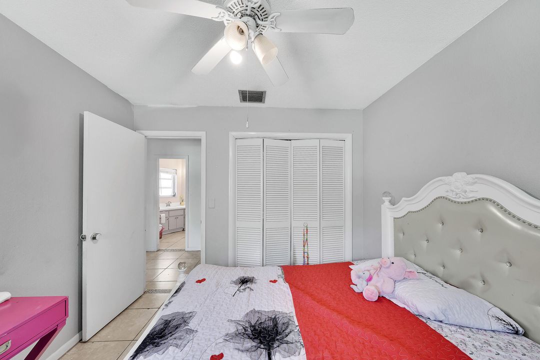 For Sale: $300,000 (3 beds, 2 baths, 1729 Square Feet)