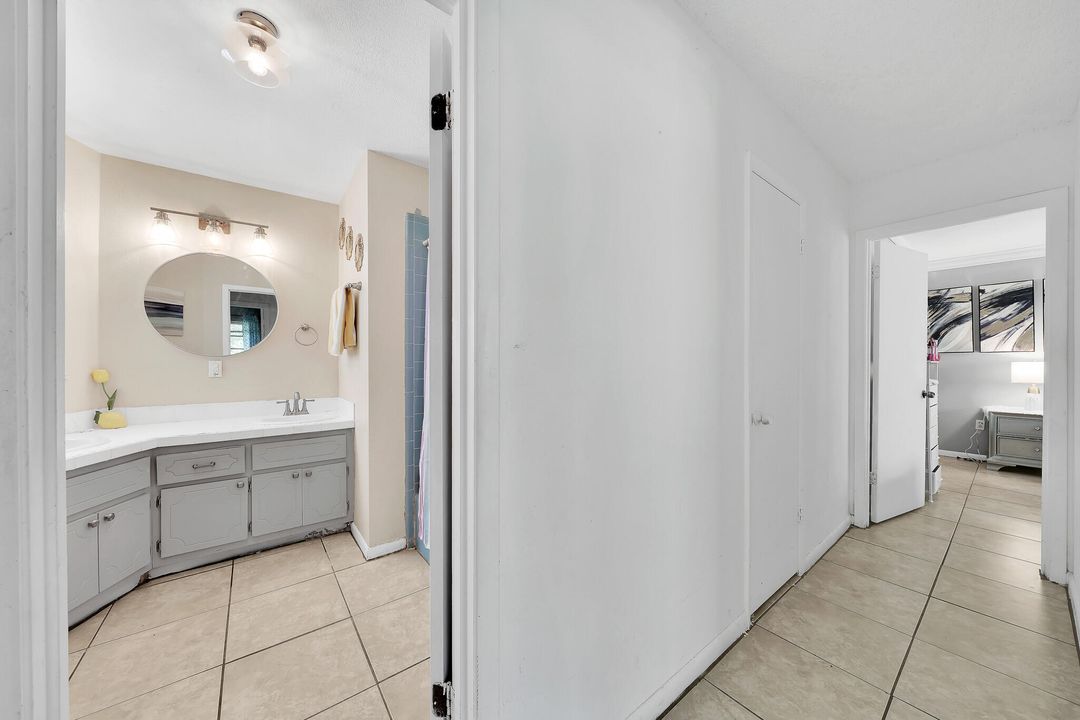 For Sale: $300,000 (3 beds, 2 baths, 1729 Square Feet)