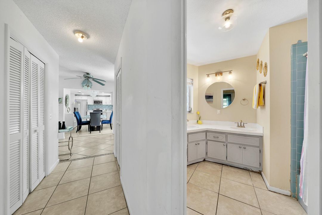 For Sale: $300,000 (3 beds, 2 baths, 1729 Square Feet)