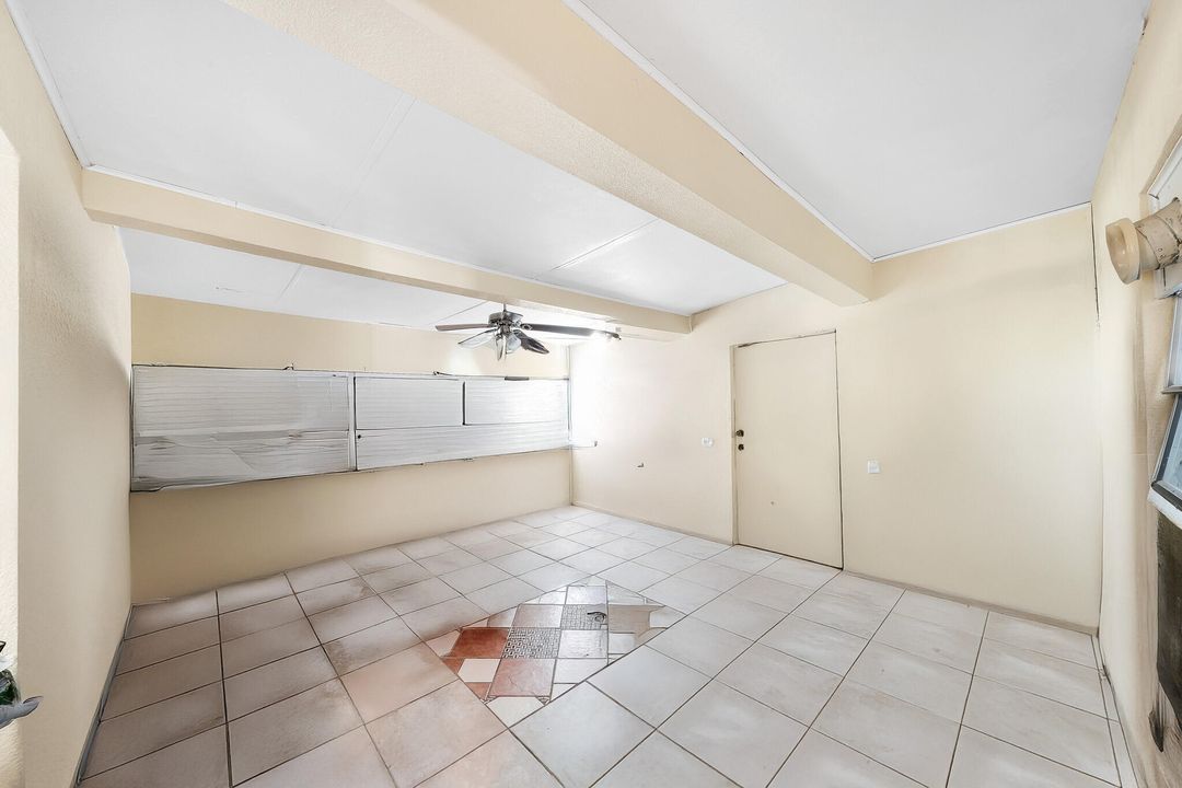 For Sale: $300,000 (3 beds, 2 baths, 1729 Square Feet)