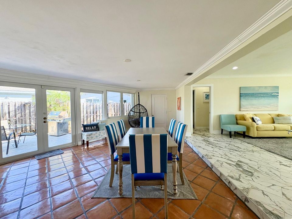 For Rent: $5,800 (2 beds, 2 baths, 1521 Square Feet)