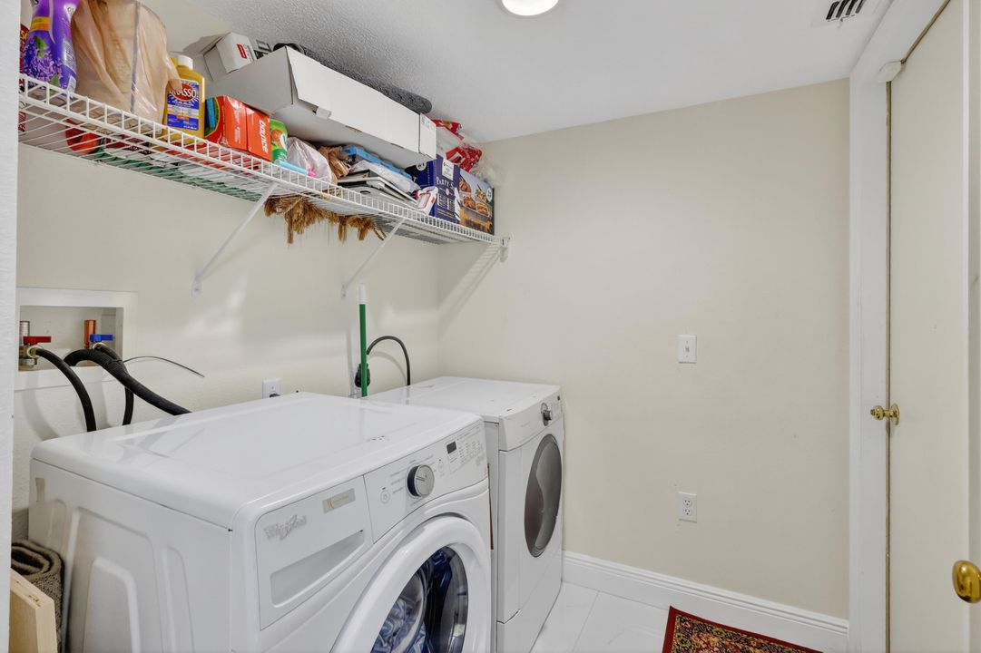 出租: $3,500 (5 贝兹, 2 浴室, 2229 平方英尺)