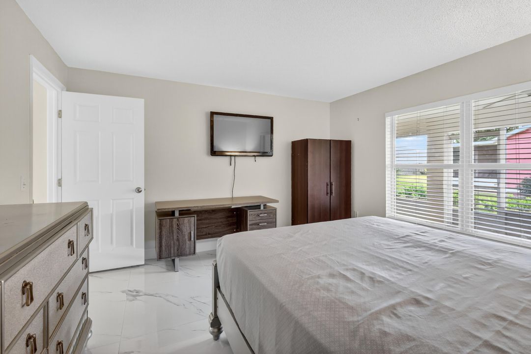 出租: $3,500 (5 贝兹, 2 浴室, 2229 平方英尺)