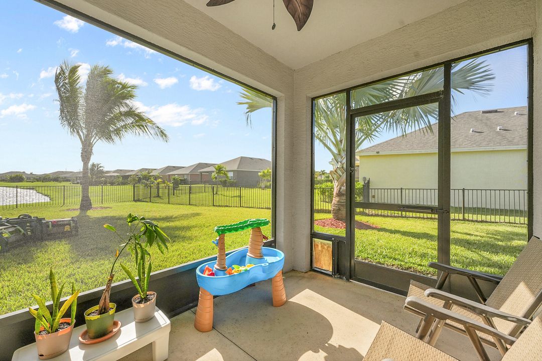 На продажу: $410,000 (4 спален, 2 ванн, 1846 Квадратных фут)