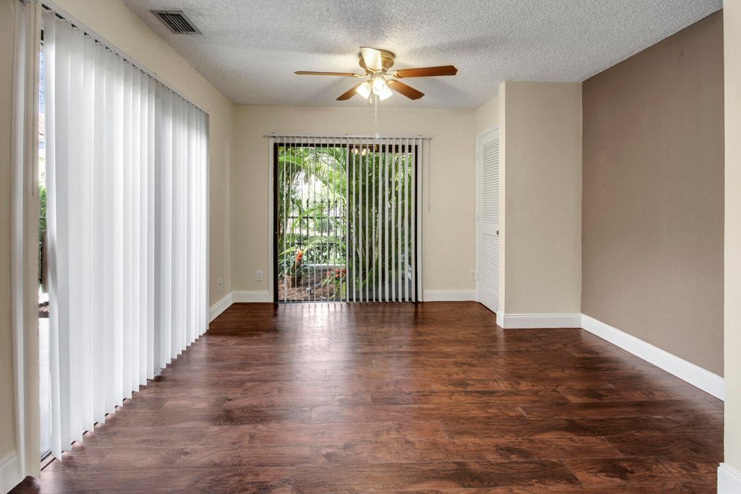 For Sale: $419,900 (2 beds, 3 baths, 1532 Square Feet)