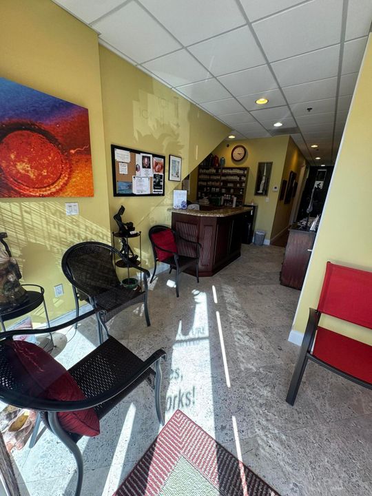 Active With Contract: $535,000 (0 beds, 0 baths, 898 Square Feet)