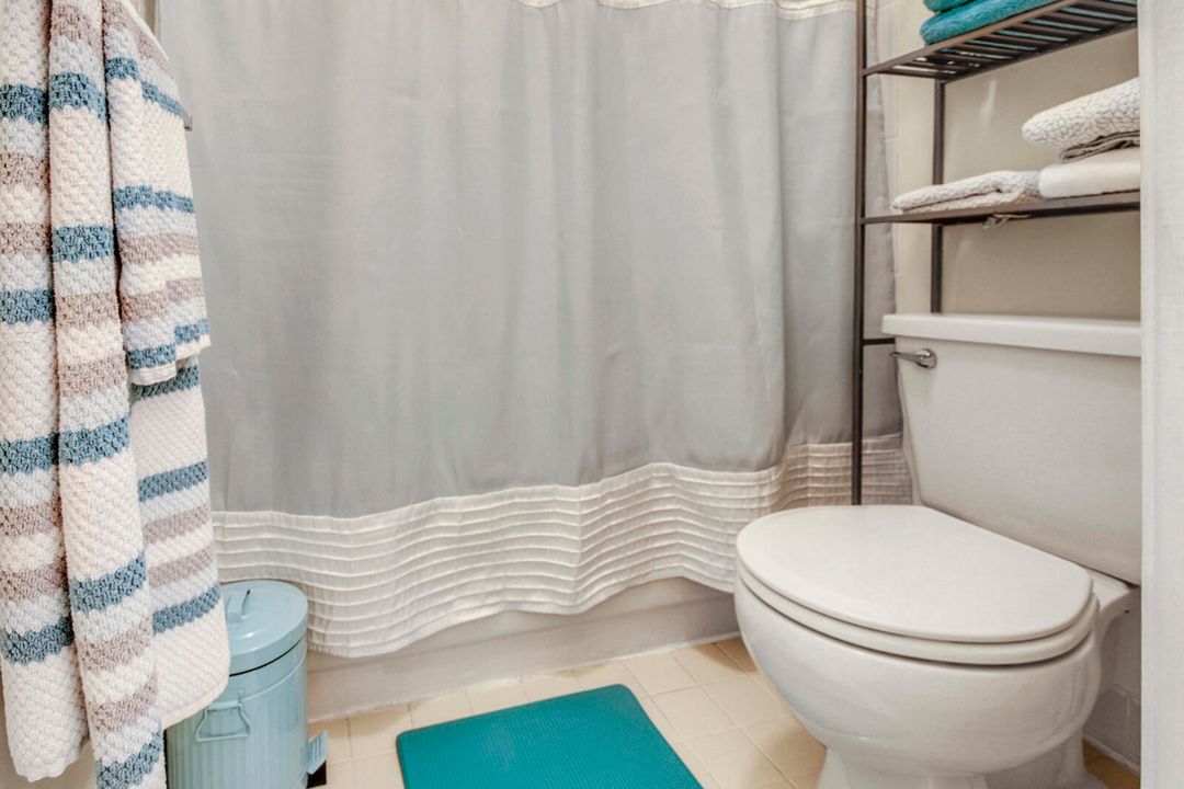 For Sale: $419,900 (2 beds, 3 baths, 1532 Square Feet)