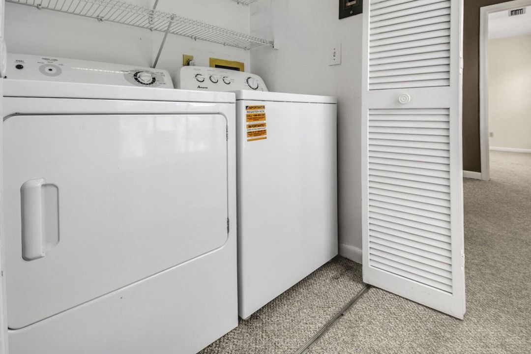 For Sale: $419,900 (2 beds, 3 baths, 1532 Square Feet)