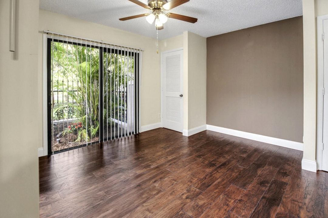 For Sale: $419,900 (2 beds, 3 baths, 1532 Square Feet)