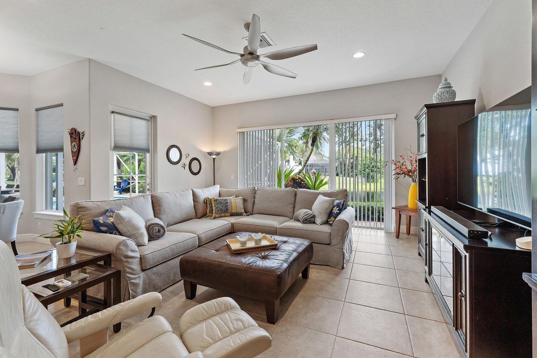 For Sale: $1,850,000 (4 beds, 4 baths, 3353 Square Feet)