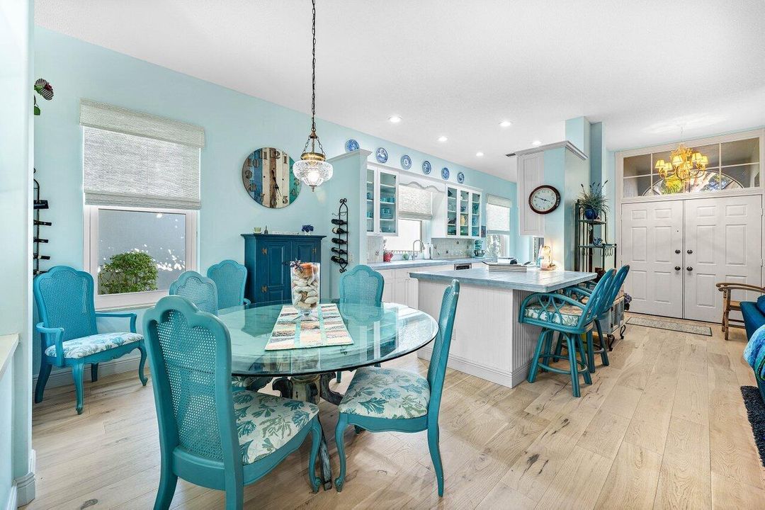 待售: $796,999 (3 贝兹, 2 浴室, 1975 平方英尺)