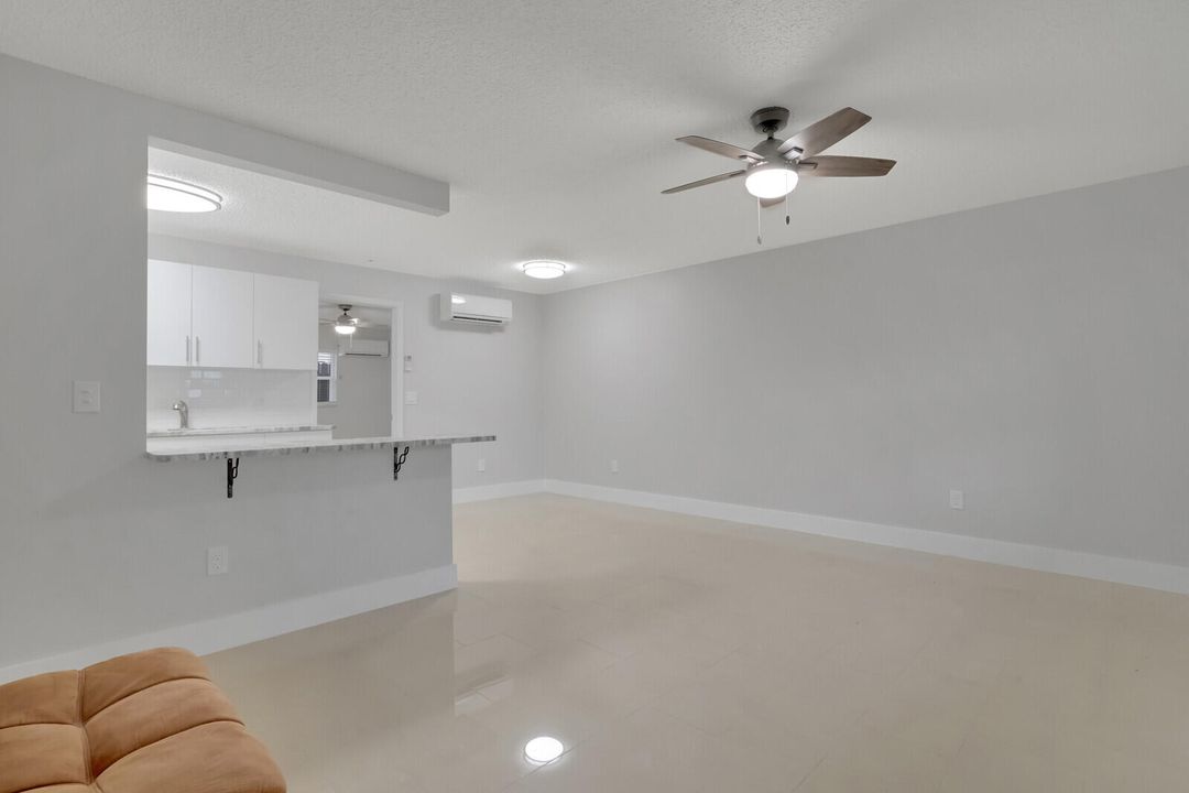 出租: $1,800 (1 贝兹, 1 浴室, 609 平方英尺)