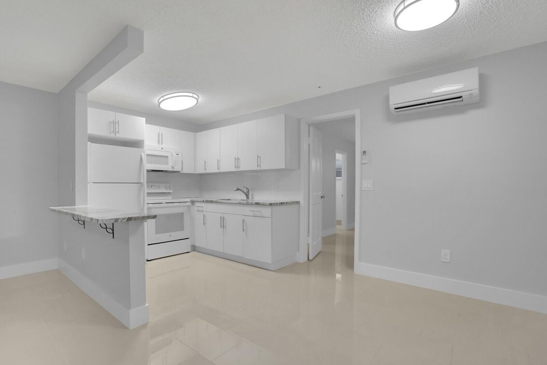 出租: $1,800 (1 贝兹, 1 浴室, 609 平方英尺)