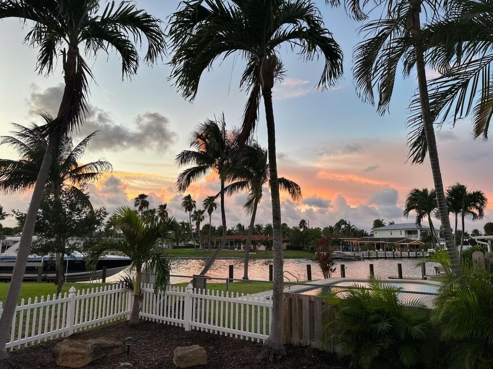 For Rent: $5,800 (2 beds, 2 baths, 1521 Square Feet)