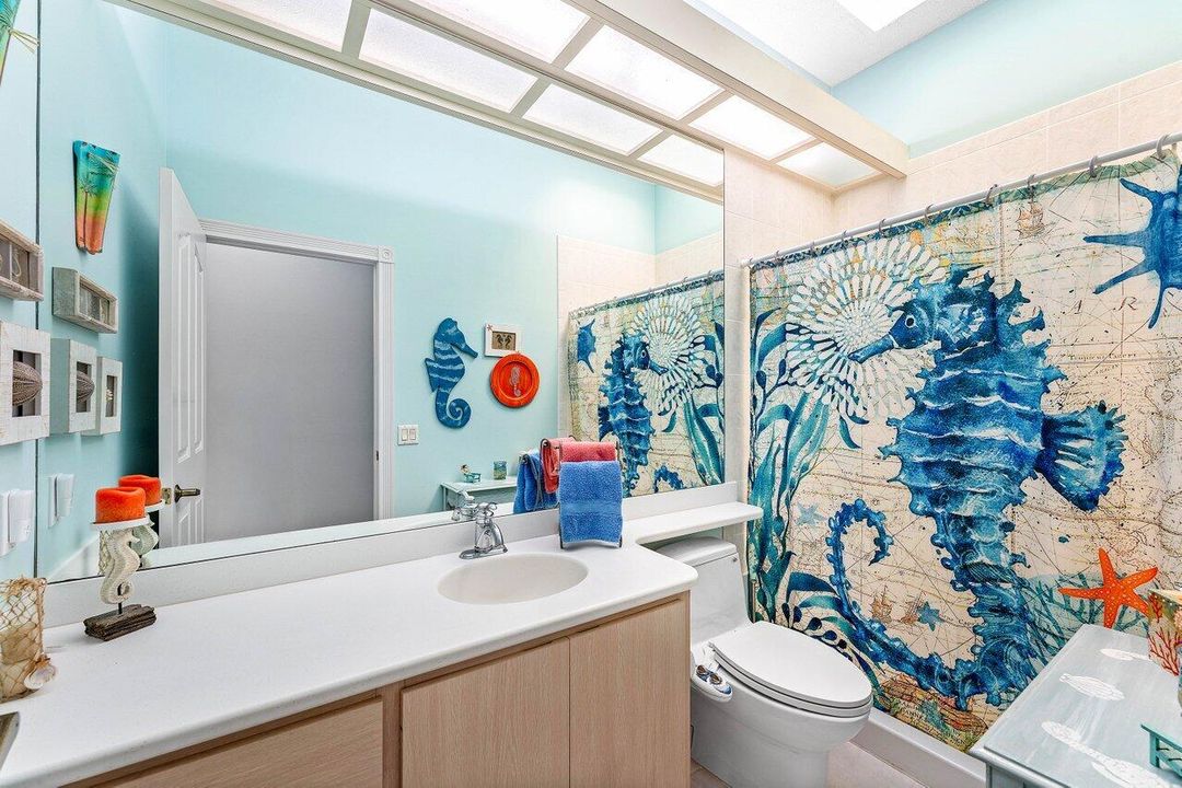 待售: $796,999 (3 贝兹, 2 浴室, 1975 平方英尺)