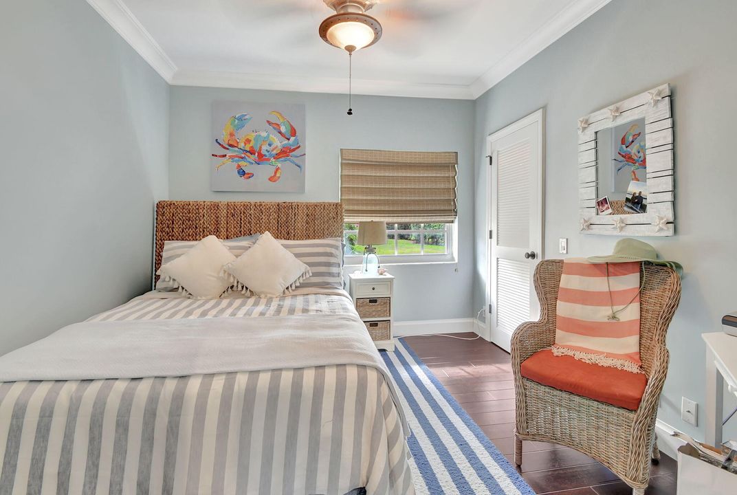 For Sale: $375,500 (2 beds, 2 baths, 1108 Square Feet)