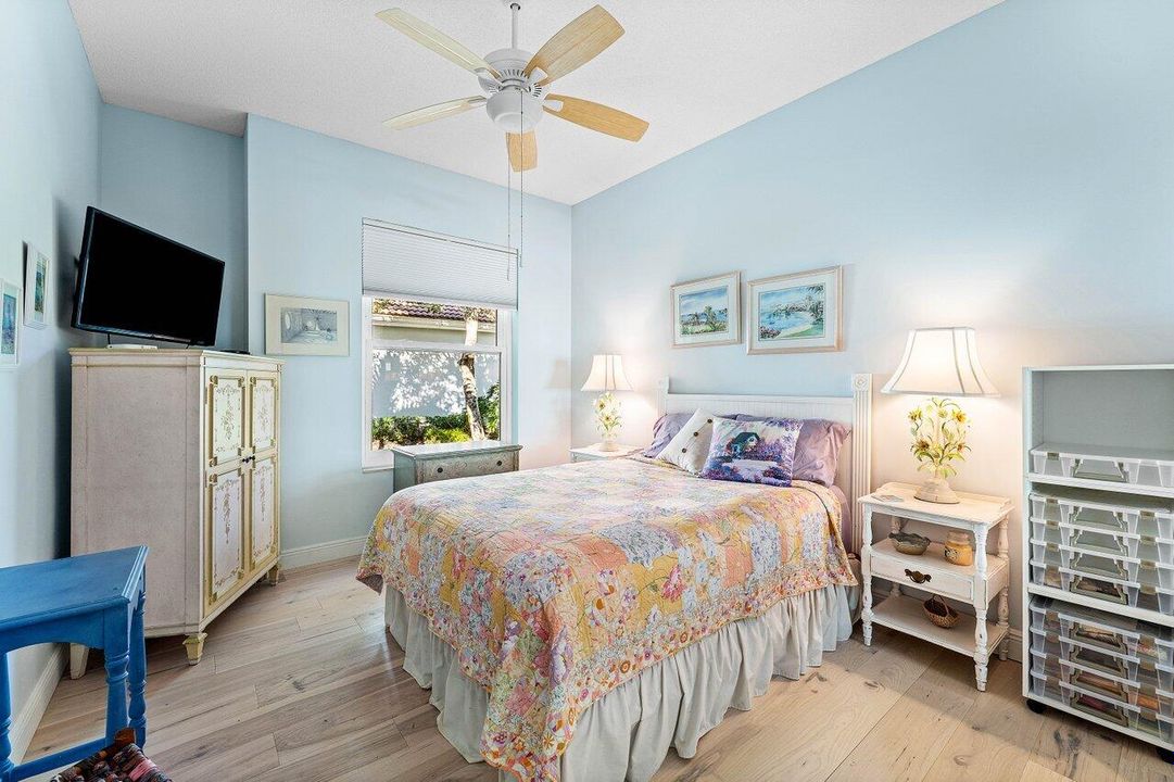 待售: $796,999 (3 贝兹, 2 浴室, 1975 平方英尺)