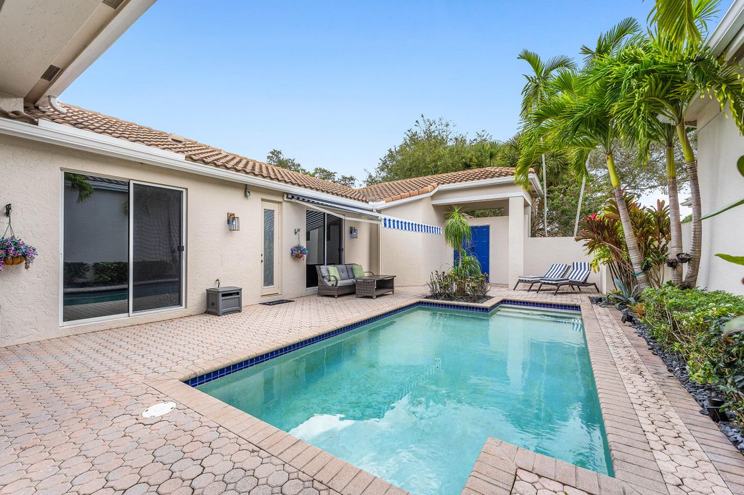 Activo con contrato: $14,000 (3 camas, 2 baños, 2079 Pies cuadrados)