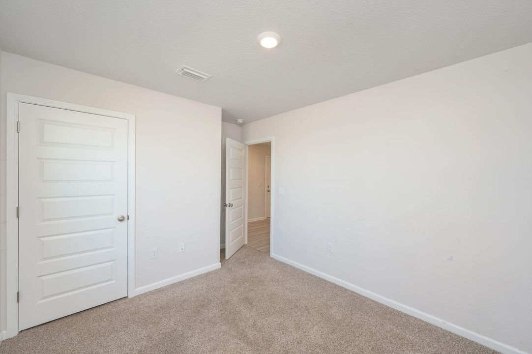 For Sale: $275,000 (4 beds, 2 baths, 1500 Square Feet)