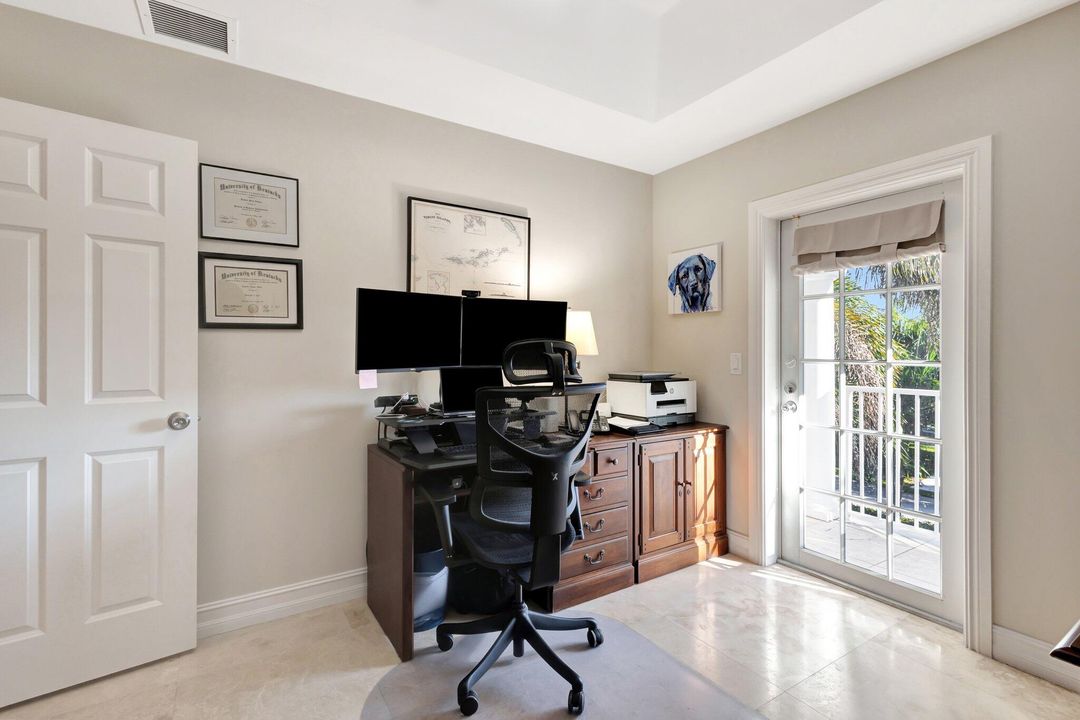 待售: $2,195,000 (4 贝兹, 3 浴室, 2585 平方英尺)