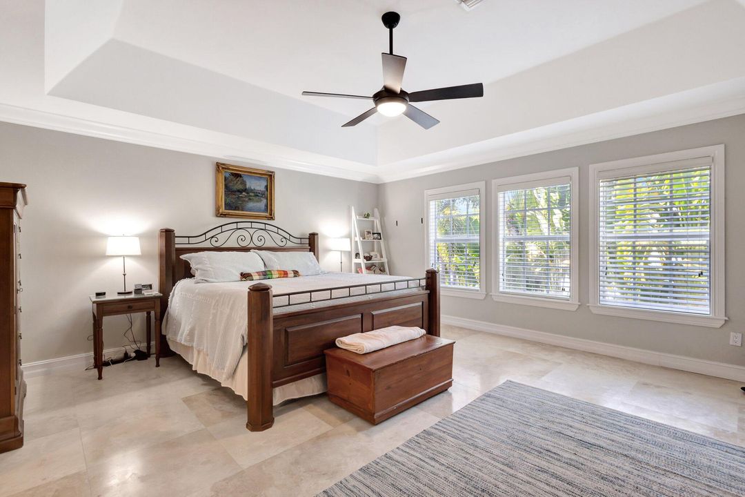 待售: $2,195,000 (4 贝兹, 3 浴室, 2585 平方英尺)