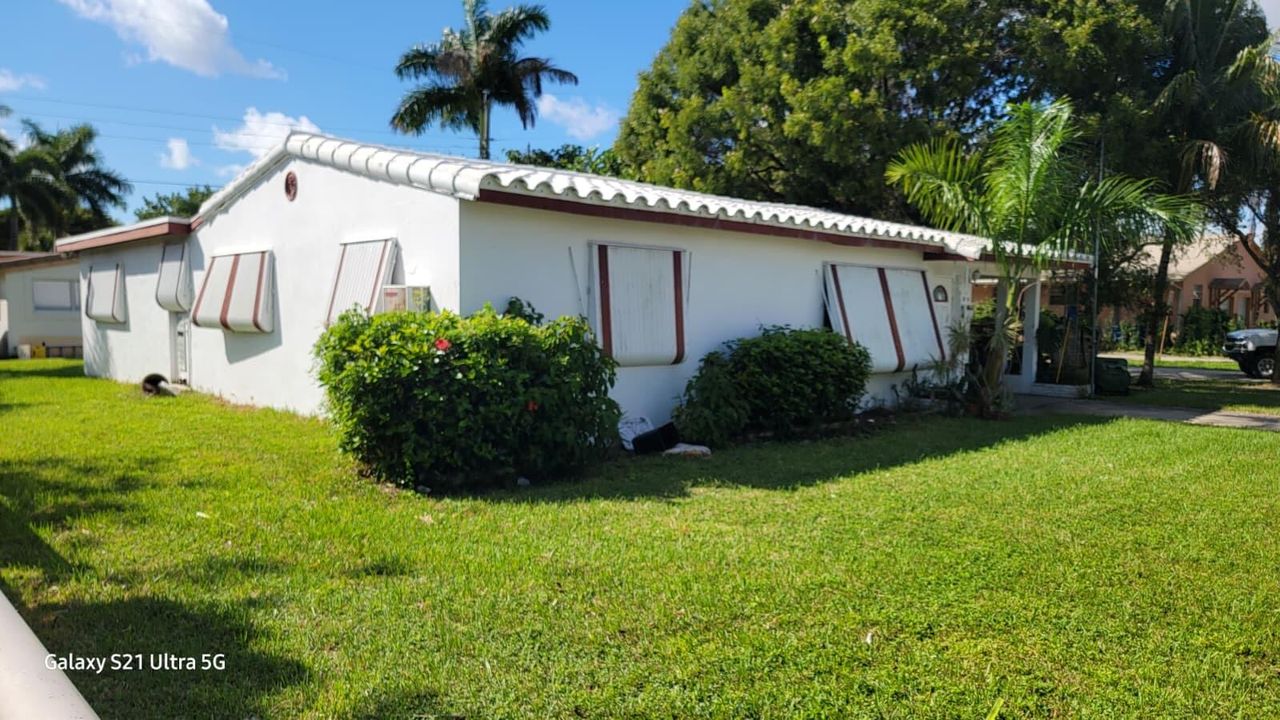 For Sale: $457,900 (3 beds, 2 baths, 1245 Square Feet)