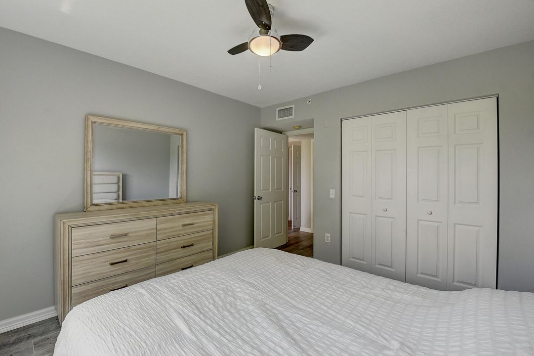 Active With Contract: $2,800 (3 beds, 2 baths, 1233 Square Feet)