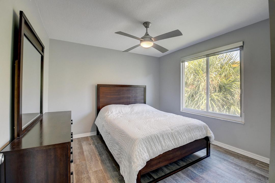 Active With Contract: $2,800 (3 beds, 2 baths, 1233 Square Feet)