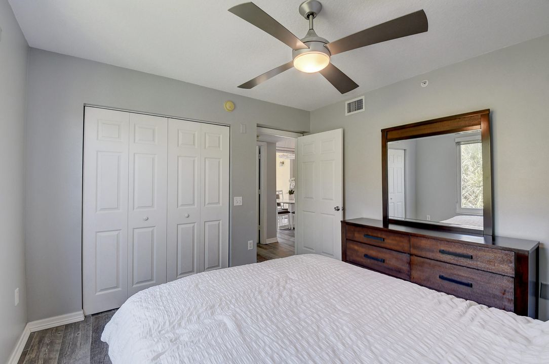Active With Contract: $2,800 (3 beds, 2 baths, 1233 Square Feet)