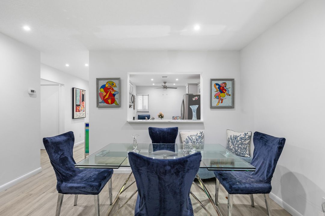 For Sale: $429,000 (2 beds, 2 baths, 1135 Square Feet)