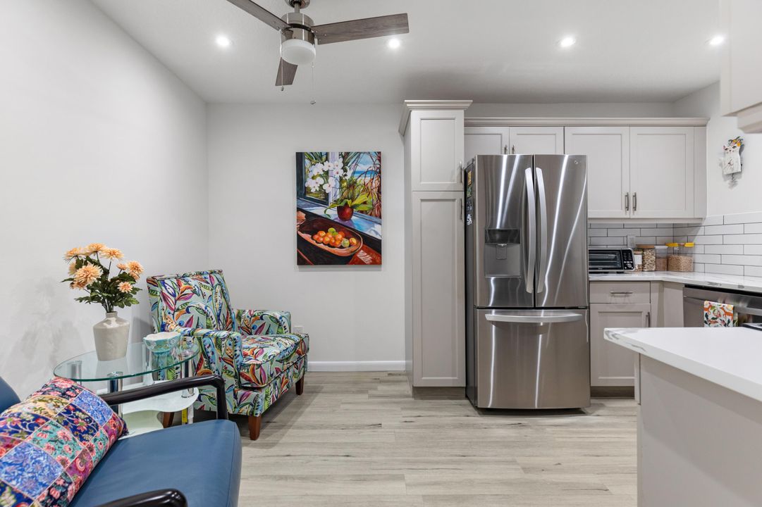 For Sale: $429,000 (2 beds, 2 baths, 1135 Square Feet)