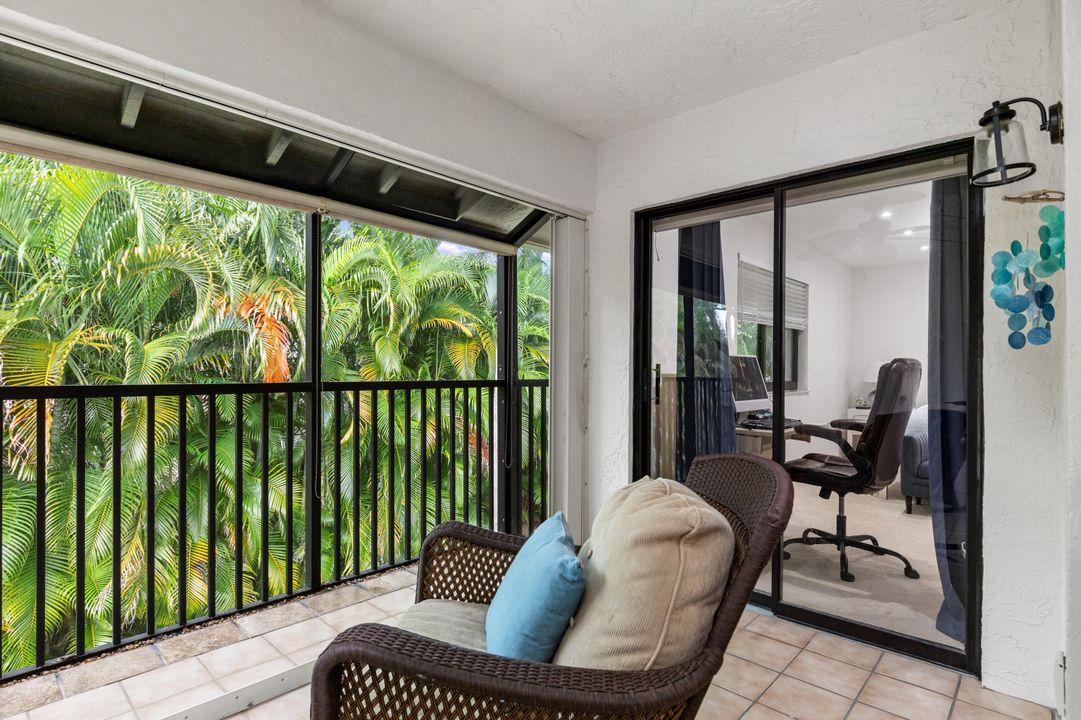 For Sale: $429,000 (2 beds, 2 baths, 1135 Square Feet)